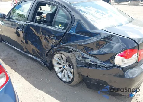 2011 BMW 328 Xi Sulev z USA, uszkodzony, nr VIN WBAPK5G57BNN79689